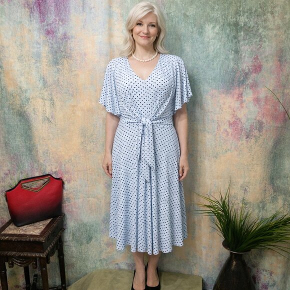 Dex Dresses & Skirts - NWT📌Dex Plus Jenny Tie Front Midi Dress